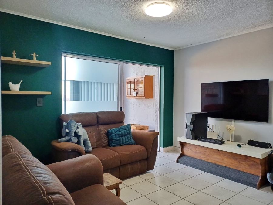 2 Bedroom Property for Sale in Hartenbos Heuwels Western Cape